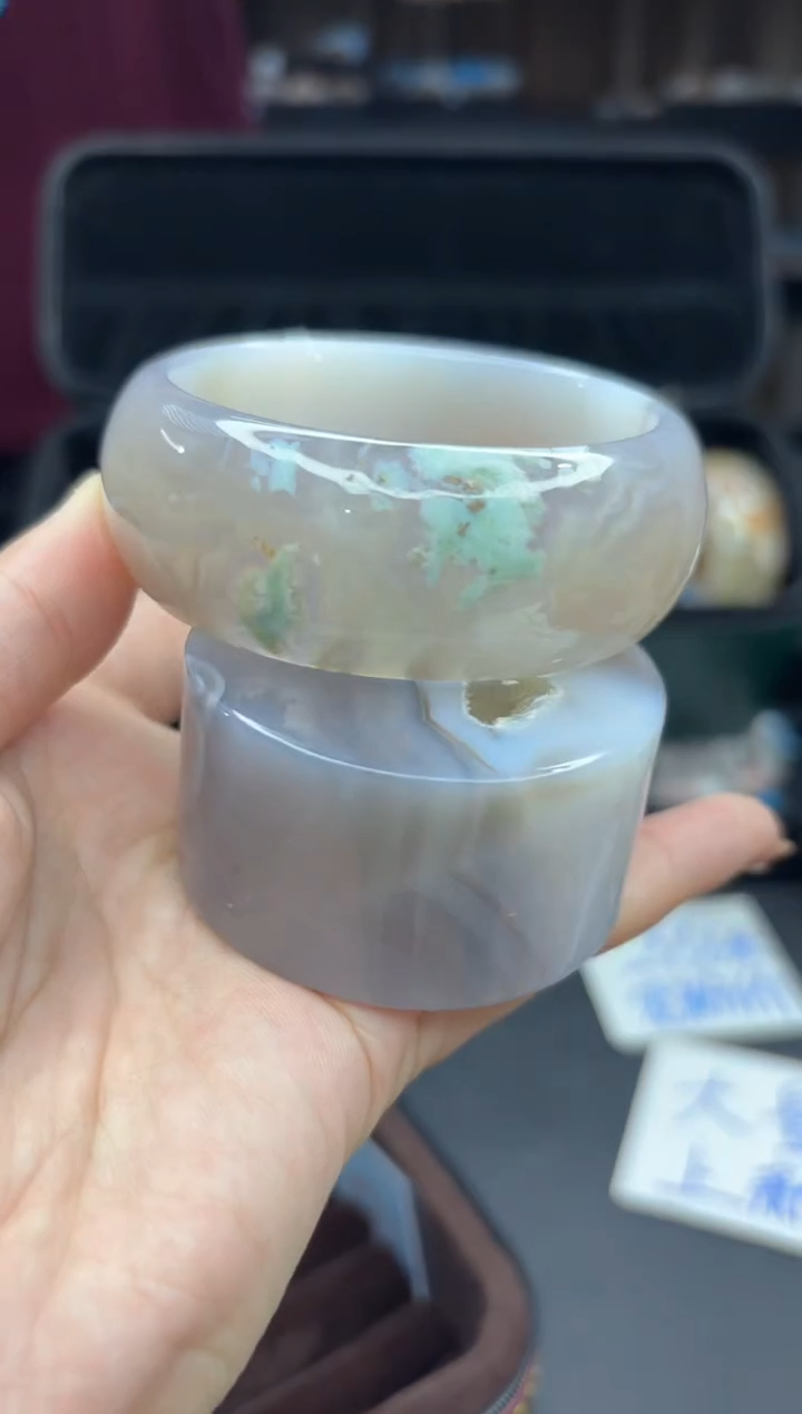 【闪购商品】石英质玉手镯未镶嵌1038（58圈赠送镯心）