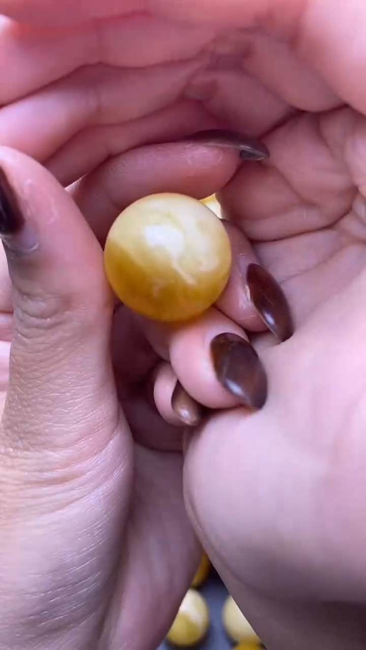 【闪购商品】琥珀裸石未镶嵌蜜蜡.64