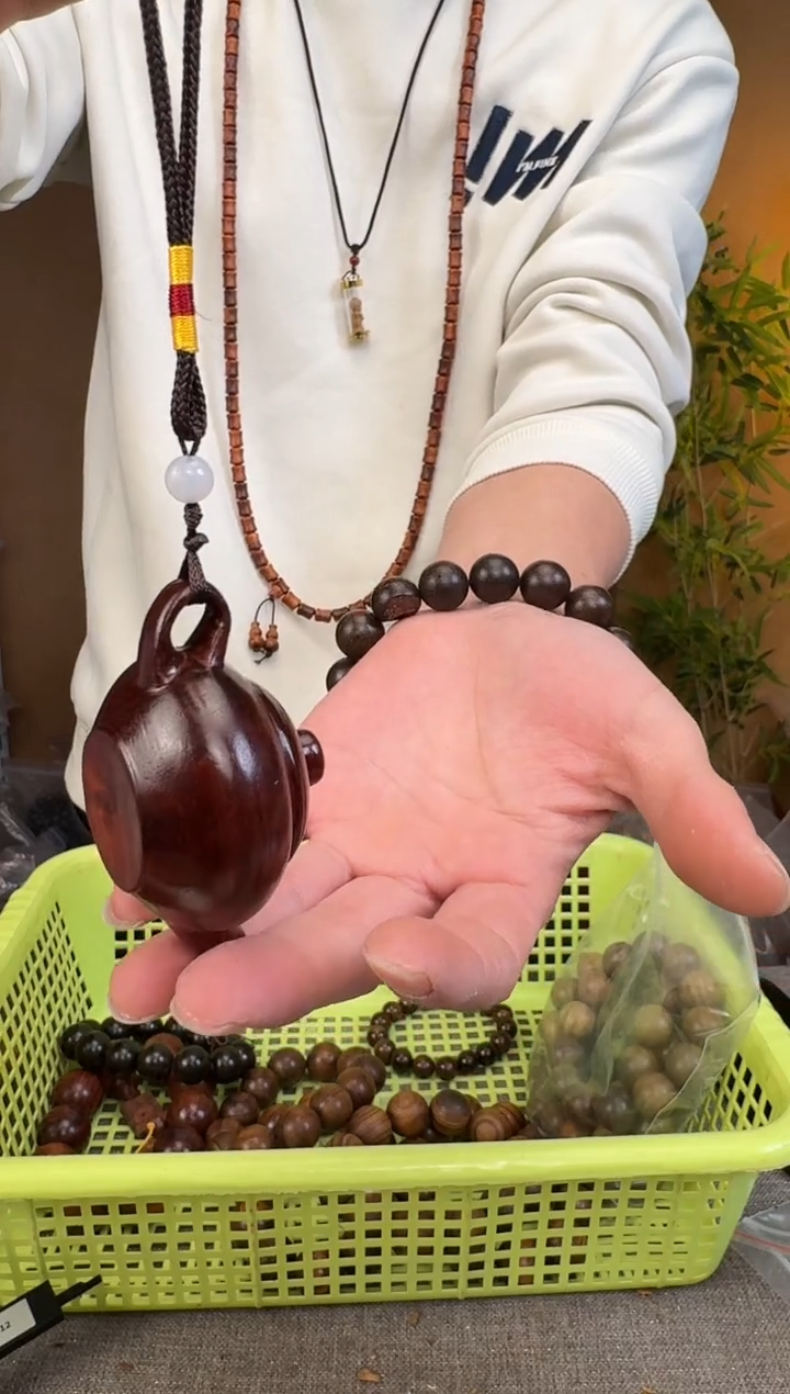 【闪购商品】染料紫檀（血檀）手串/手链紫檀把壶把件