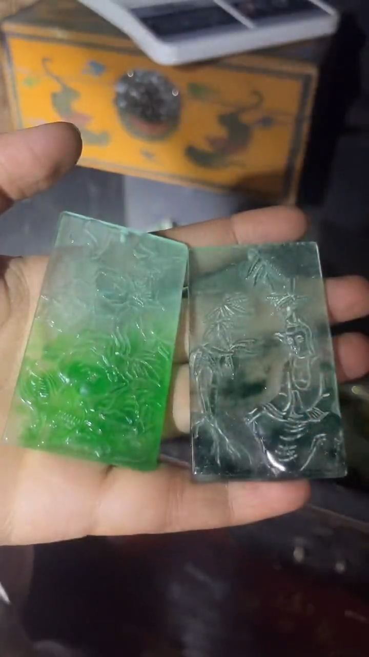 和田玉未镶嵌挂件观音花鸟其中一个