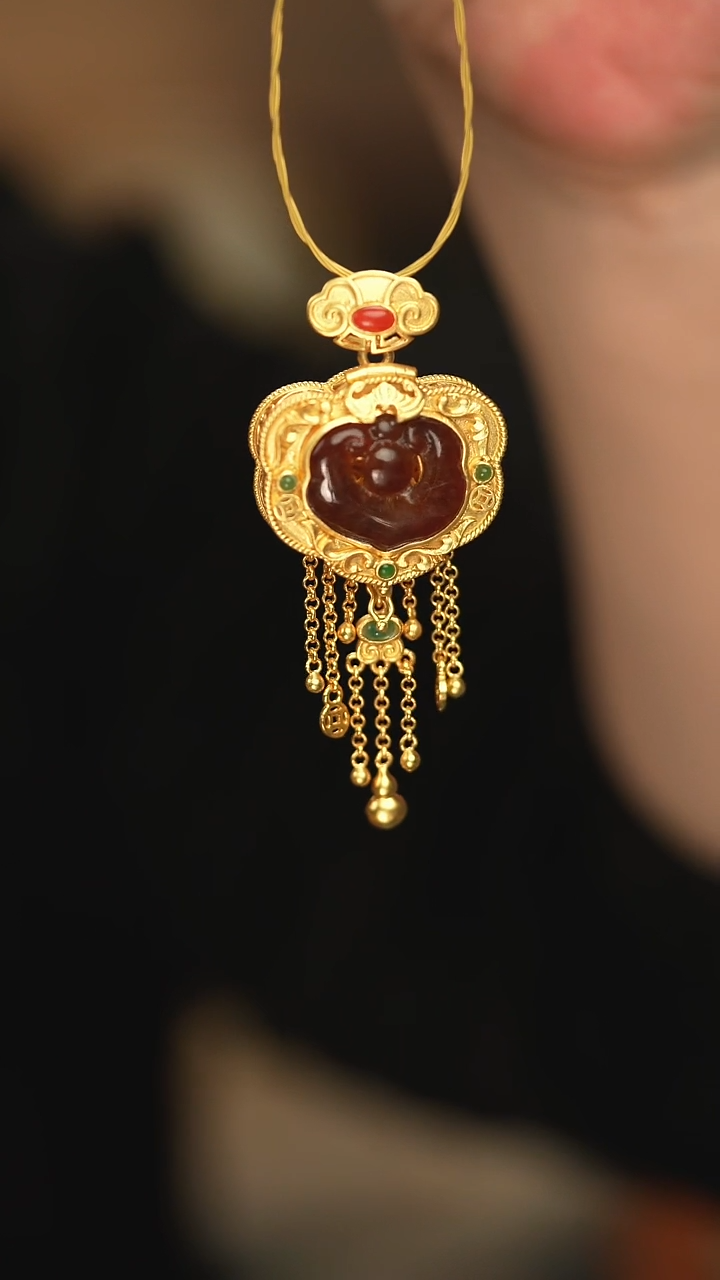 【闪购商品】翡翠吊坠(赠链)银S925镶嵌新款