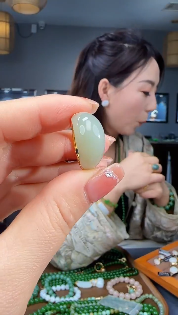 银S925镶嵌戒指和田玉1