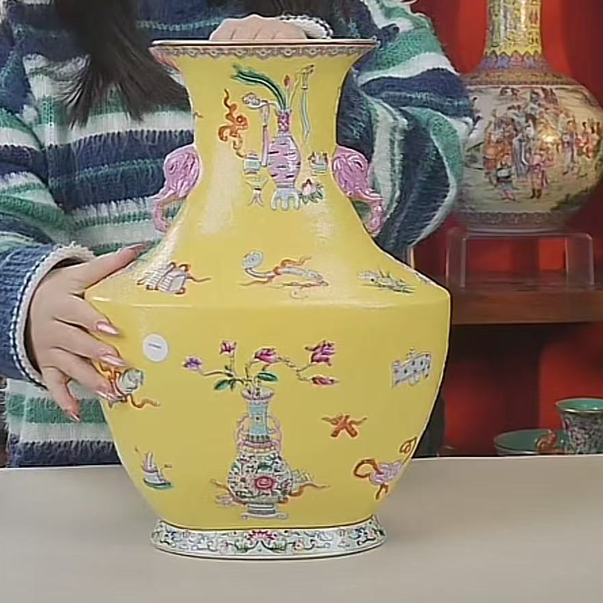 国呈拍卖古董瓷器