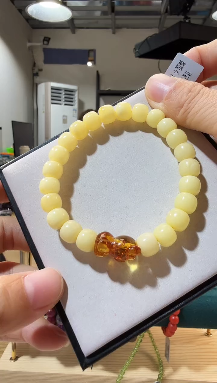 手链蜜蜡未镶嵌优0668 约9mm