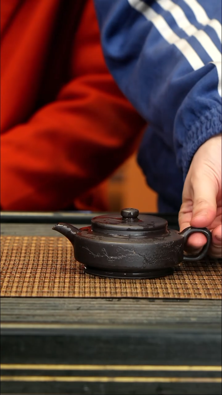 【闪购商品】紫砂茶壶SST62黑料 周盘