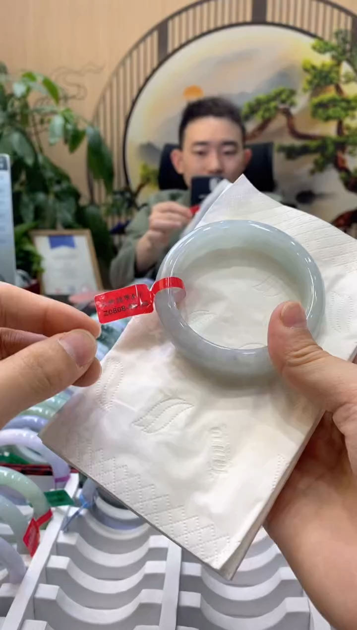 【闪购商品】翡翠手镯未镶嵌00009129