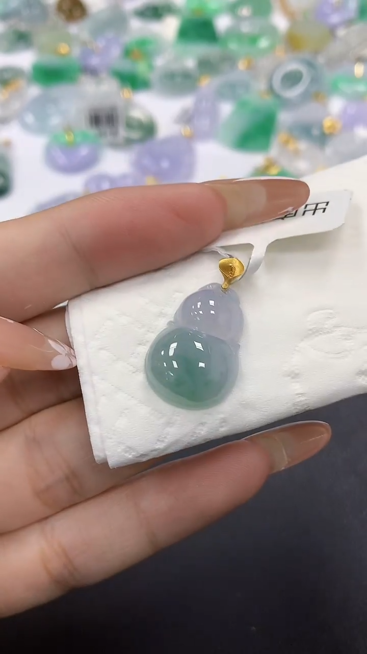 颈饰18K金镶嵌翡翠a货假一赔三支持复检百元上9元证书费自理