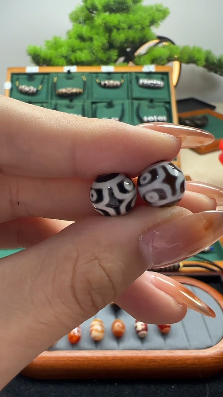 玛瑙/玉髓（覆膜）颈饰未镶嵌44.（微瑕随机发货）