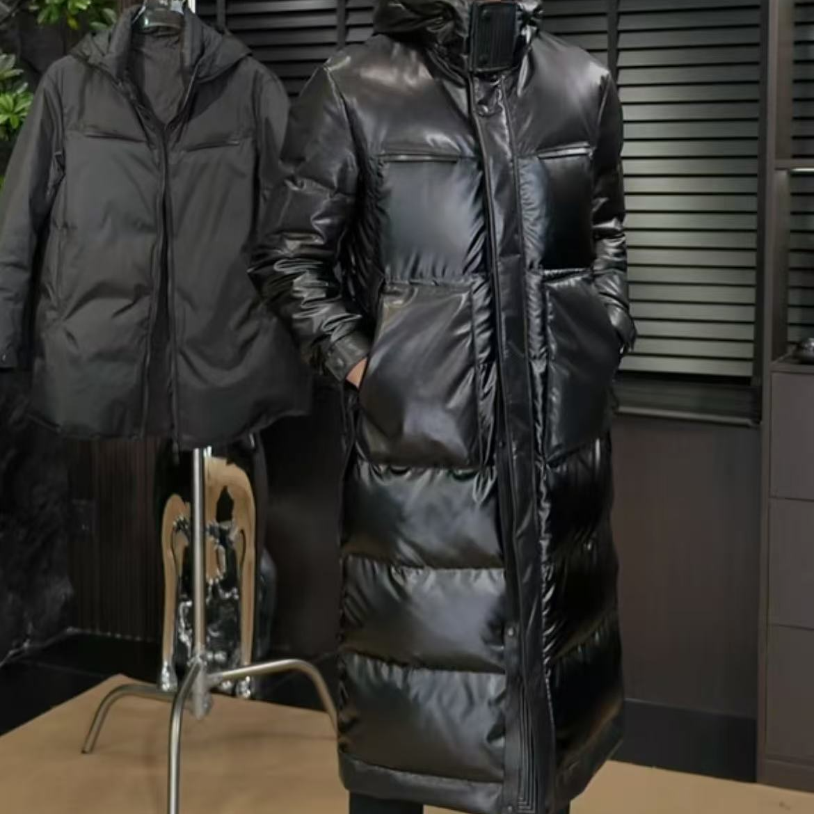 左道｜高奢面料配绵羊皮经典长款帽版羽绒服24-78-2