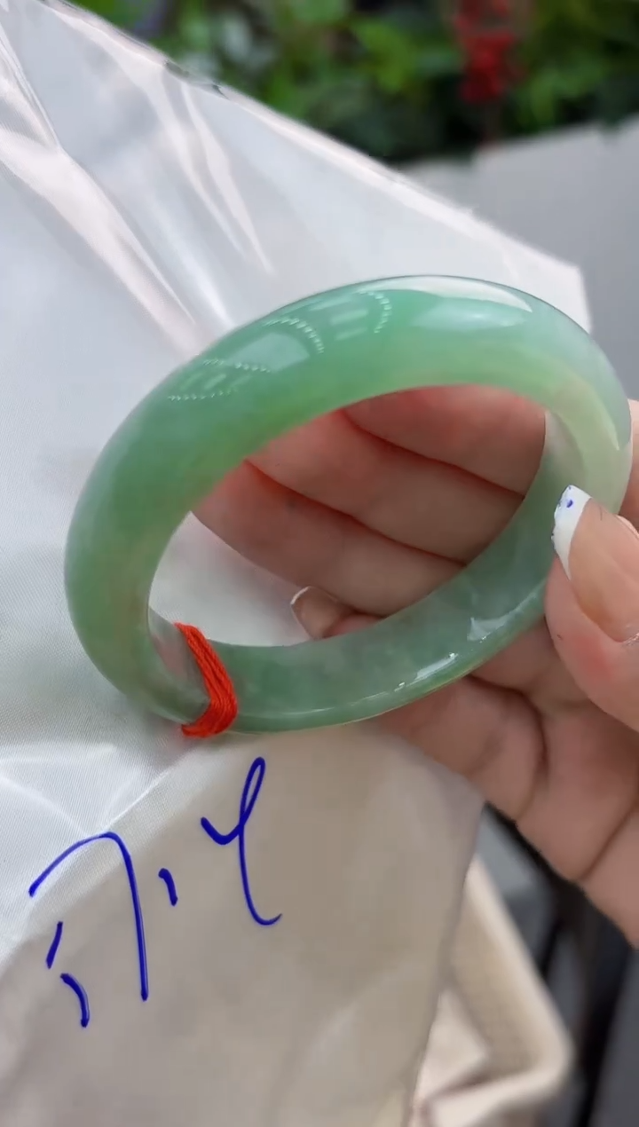 【闪购商品】翡翠手镯未镶嵌翡翠手镯