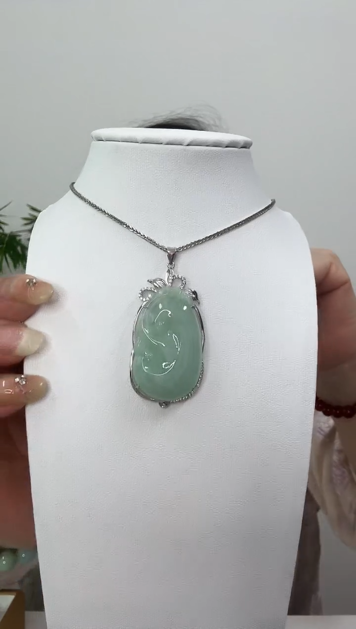 翡翠银S925镶嵌吊坠(赠链)如意