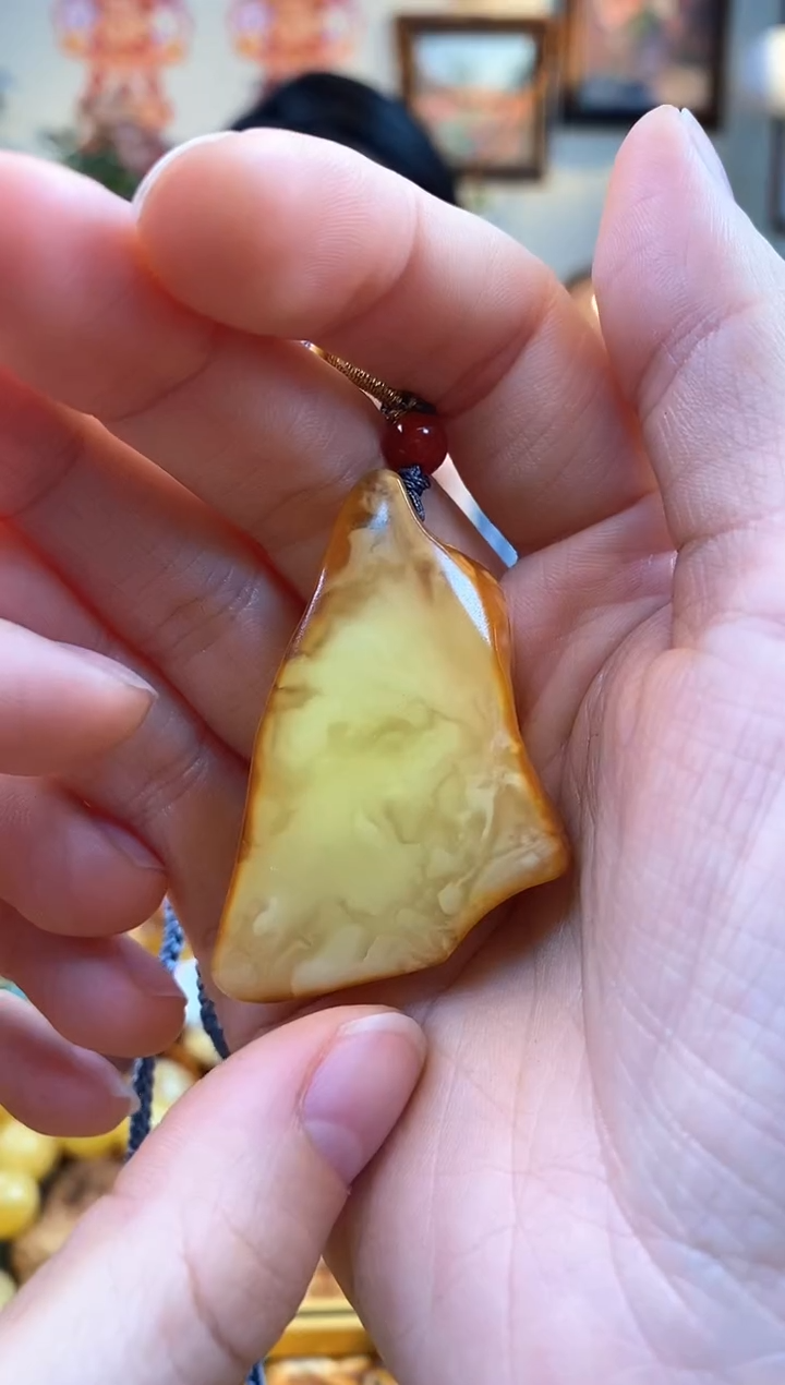 【闪购商品】琥珀颈饰未镶嵌吊坠