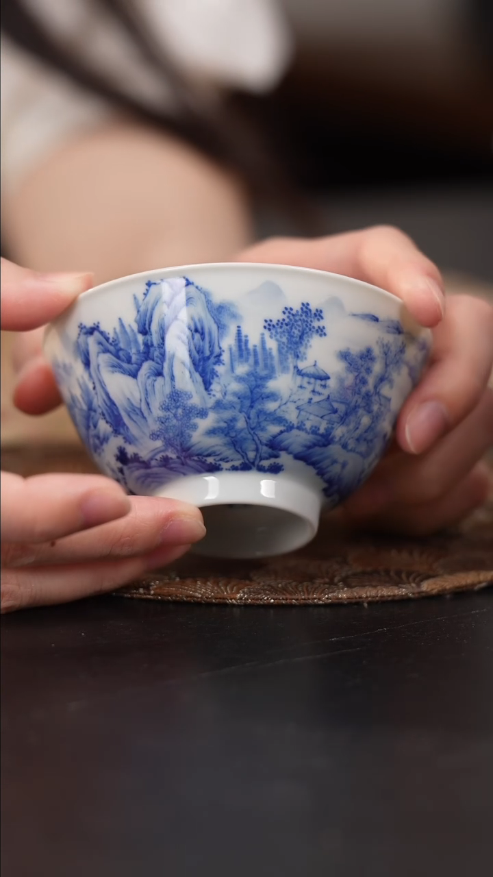 【闪购商品】杯看山柴窑青花溪山揽胜