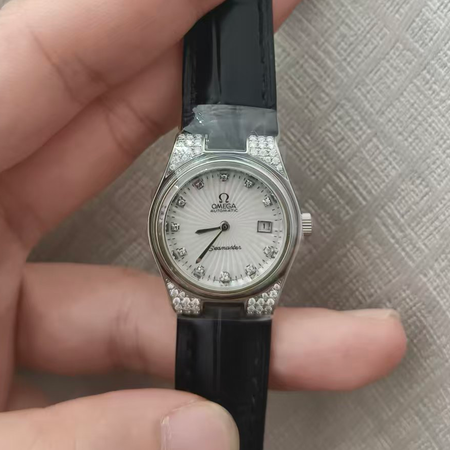 95新 Omega/欧米茄 自动机械表海马后镶钻盘25带16/256101201