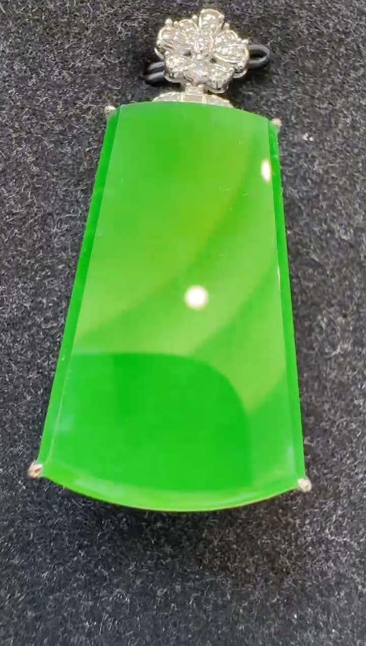 翡翠18K金镶嵌吊坠(不含链)多样性团购发一件