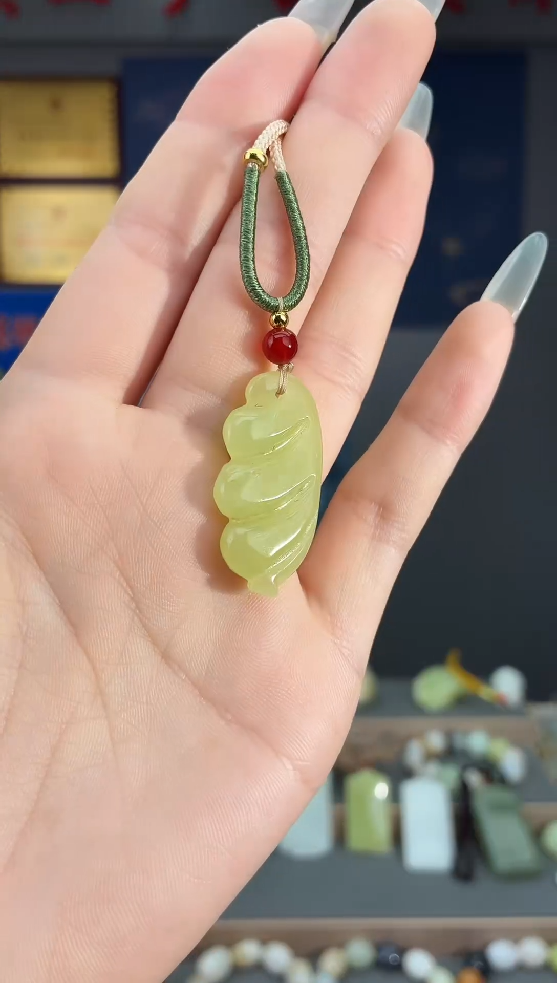 颈饰未镶嵌和田玉1