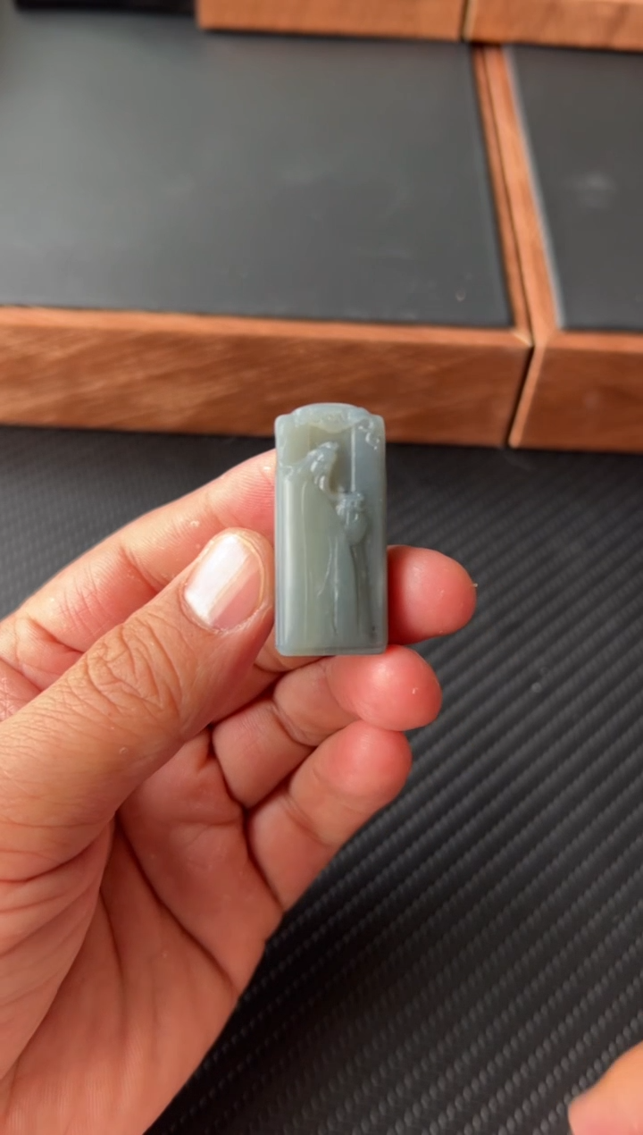 【闪购商品】和田玉吊坠(赠链)未镶嵌若羌微色差