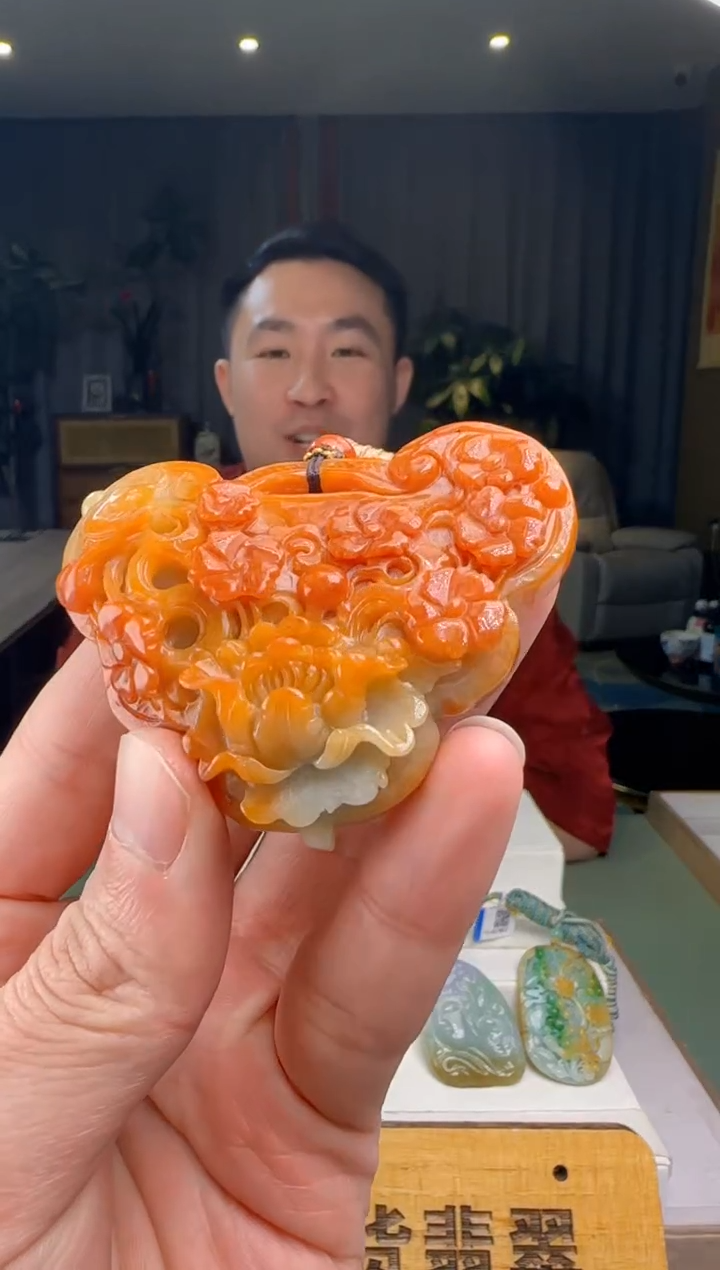 【闪购商品】翡翠吊坠(不含链)未镶嵌DY@@960Q3J13462