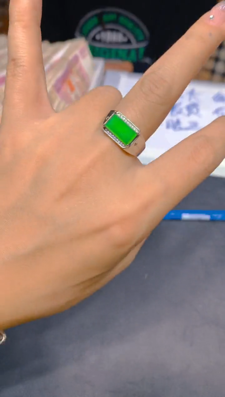 【闪购商品】定制翡翠未镶嵌31定制翡翠.多样性发货（发其一）