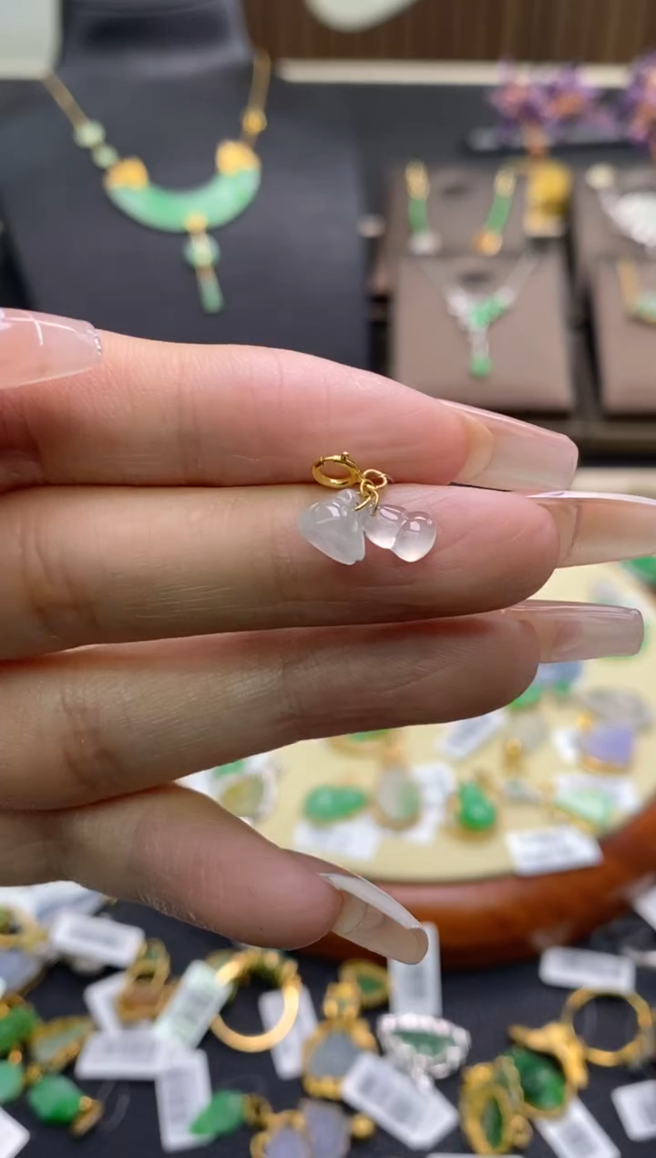 【闪购商品】翡翠颈饰18K金镶嵌净货16012