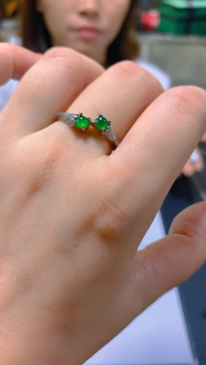 未镶嵌戒指翡翠多样性发一