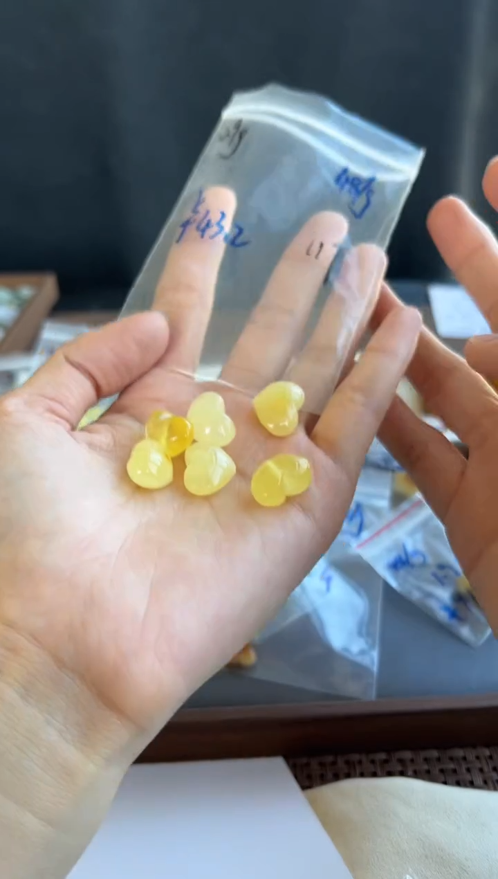 蜜蜡颈饰未镶嵌518号买断多样性发一