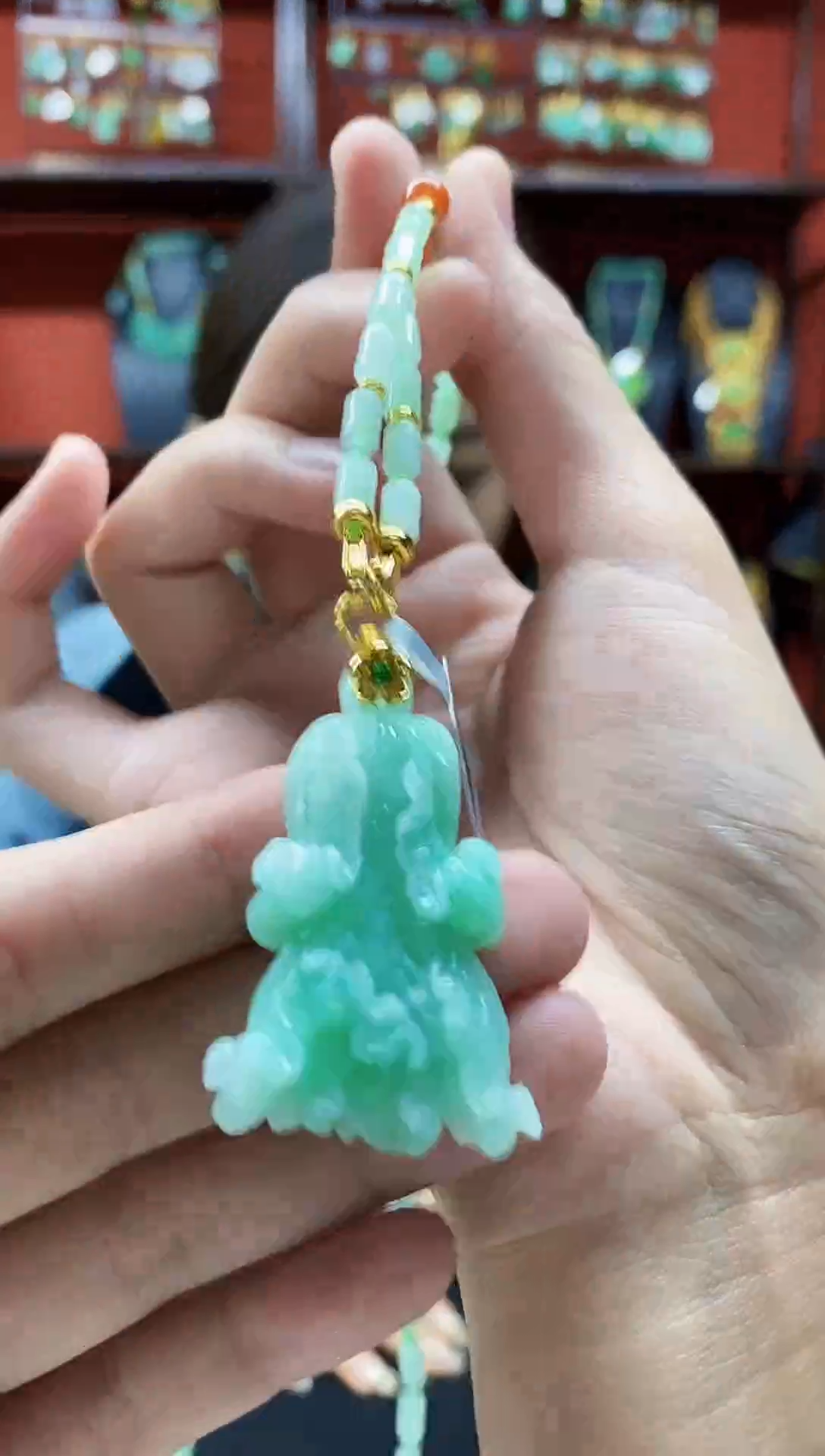 颈饰未镶嵌翡翠吊坠
