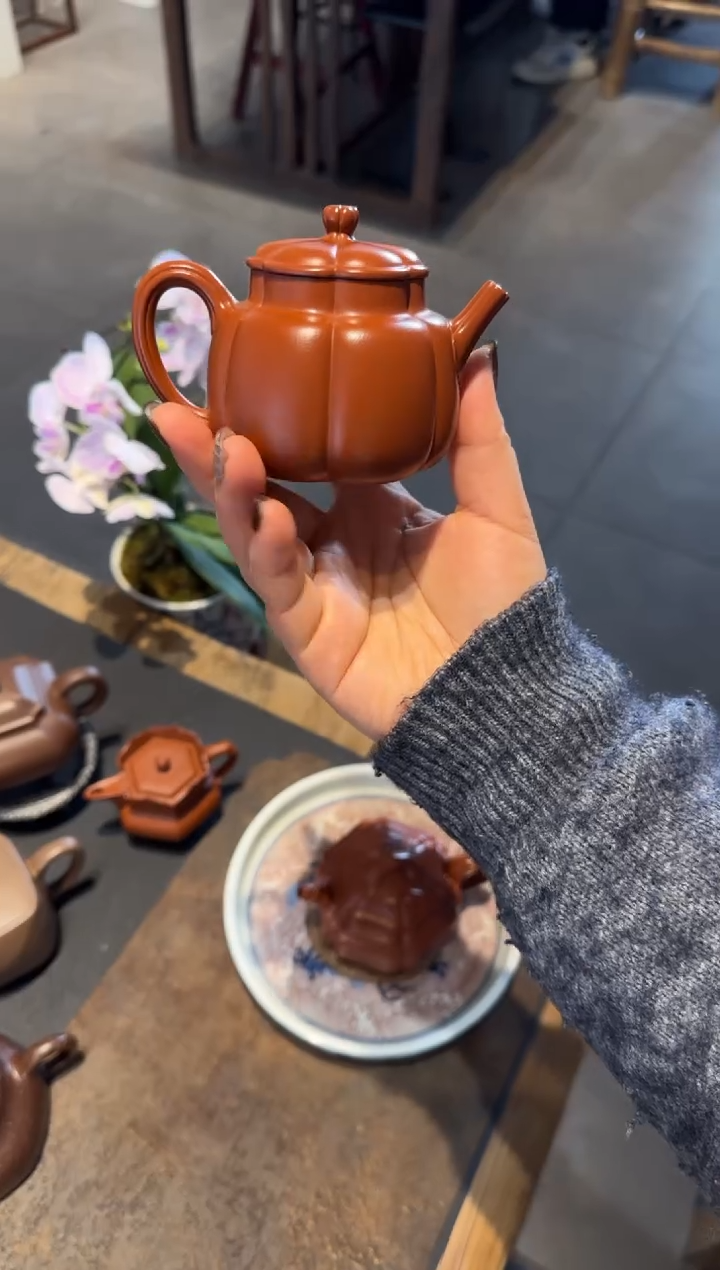 【闪购商品】紫砂茶壶繁花 朱泥