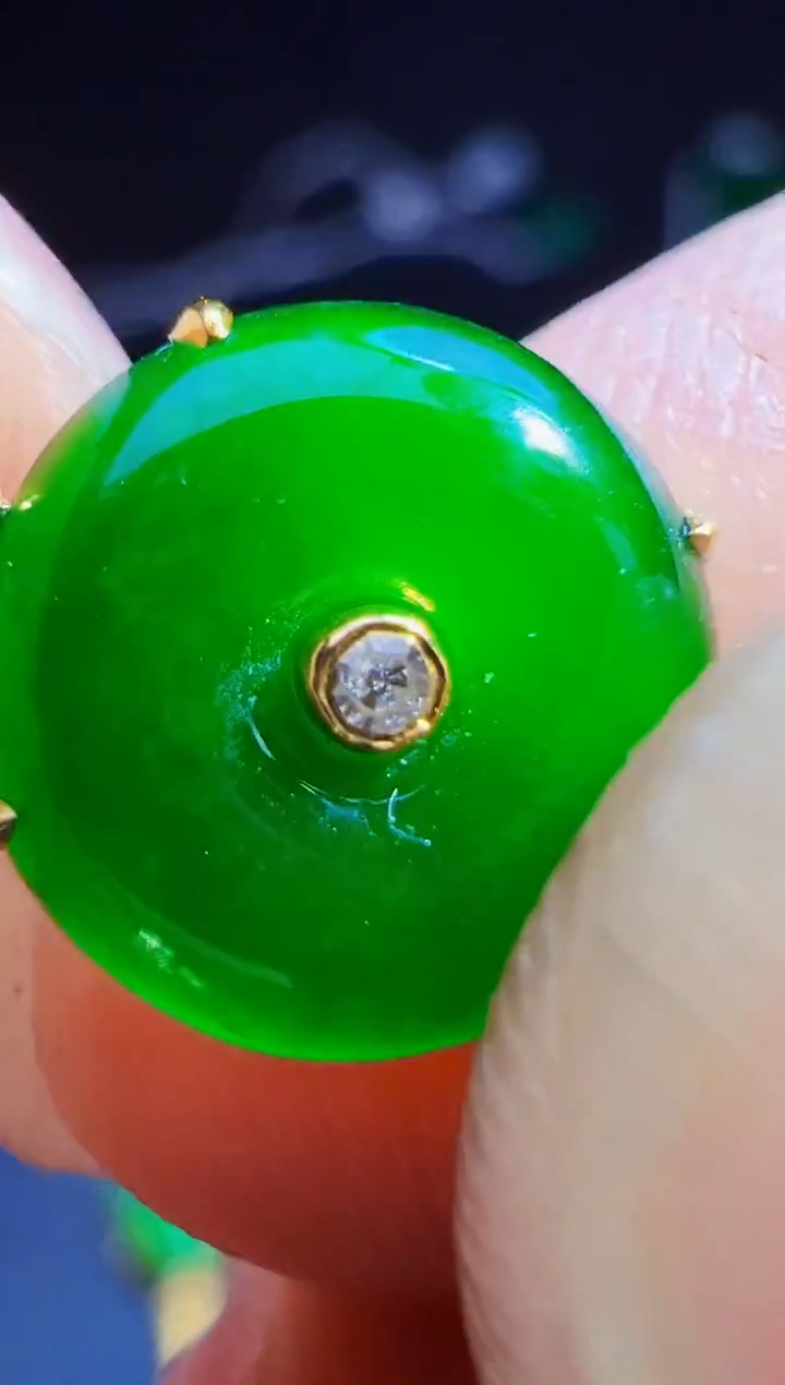 颈饰18K金镶嵌翡翠单***喵翡翠