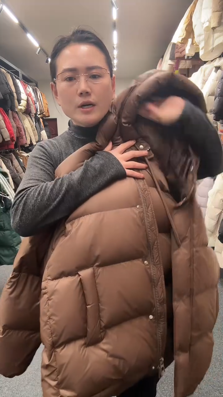 艾雨衣尚羽绒外套