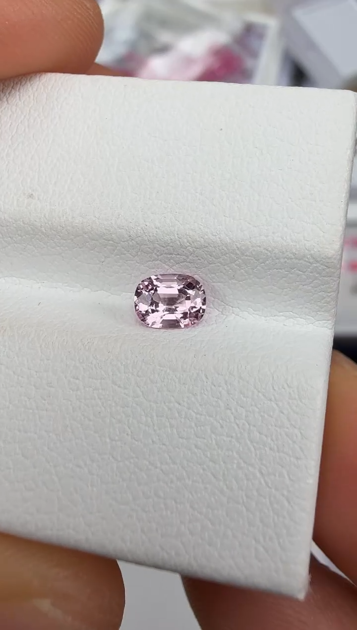 裸石尖晶石0.39ct-A3141