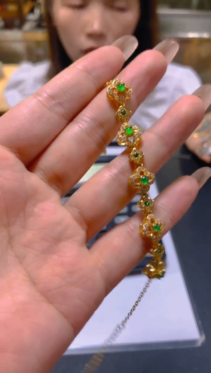 未镶嵌手链翡翠多样性发一