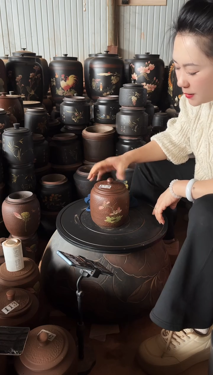 【闪购商品】壶瑕疵茶叶罐 古铜色100克 217