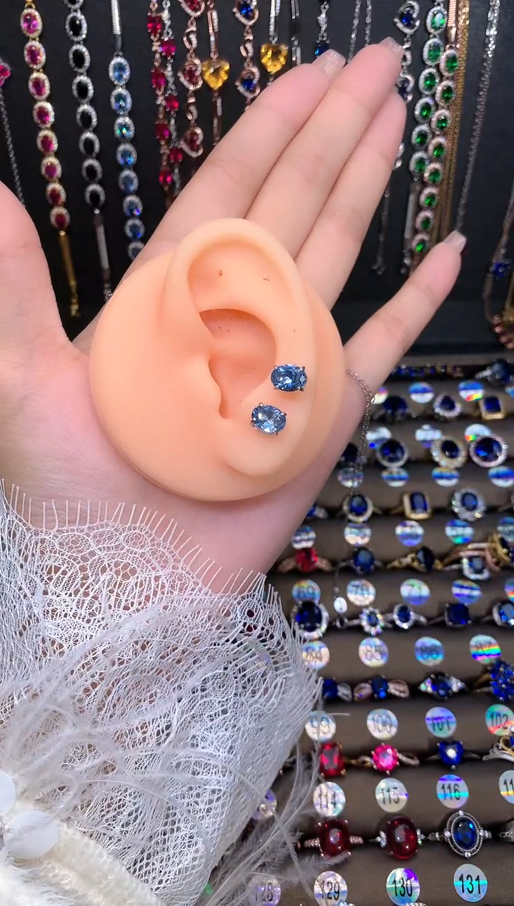 【闪购商品】蓝宝石耳饰银S925镶嵌银色