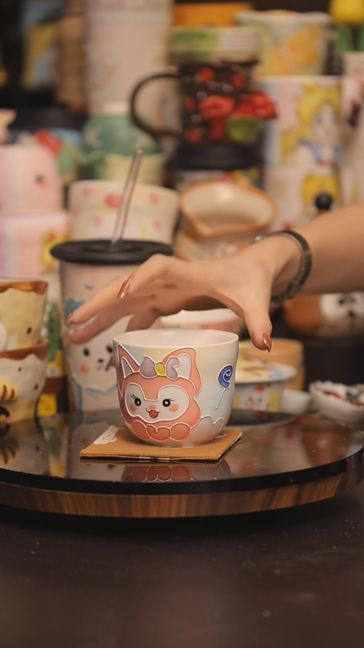 景德镇釉下彩绘设计师款式陶瓷