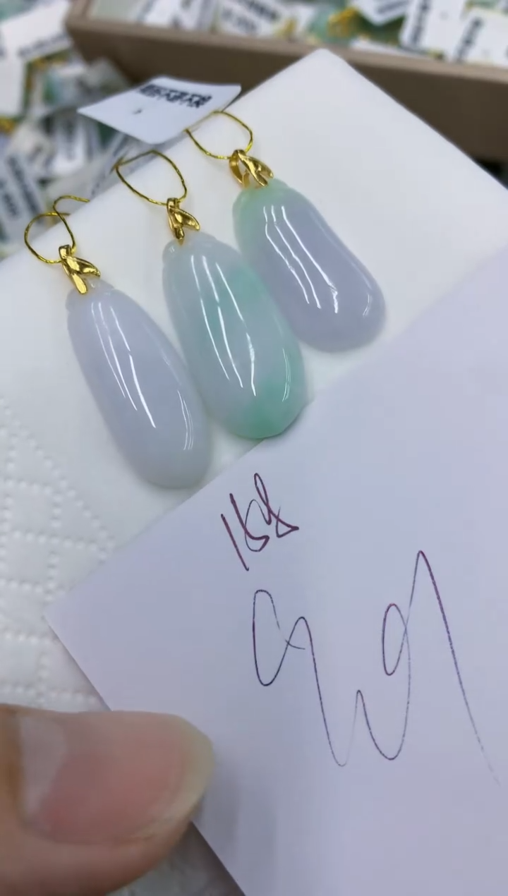 颈饰未镶嵌翡翠11111111111多样性发其一