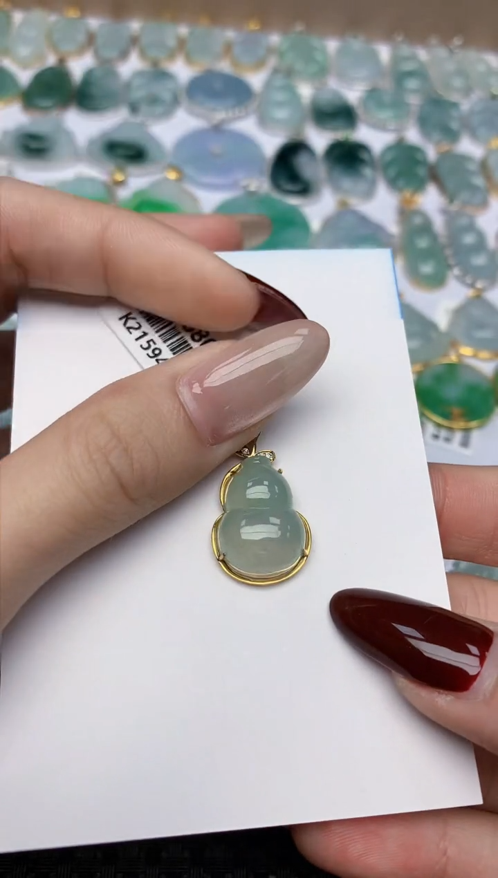 【闪购商品】翡翠颈饰18K金镶嵌天然翡翠a货