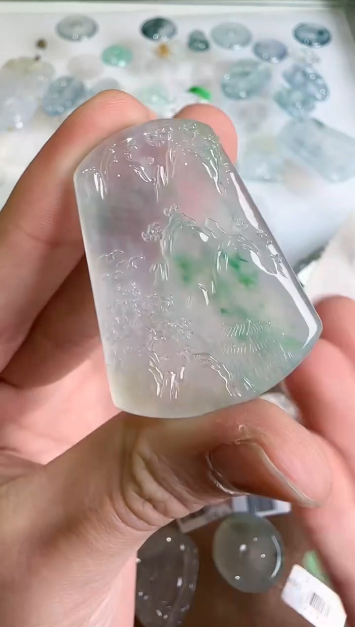 【闪购商品】翡翠吊坠(不含链)未镶嵌