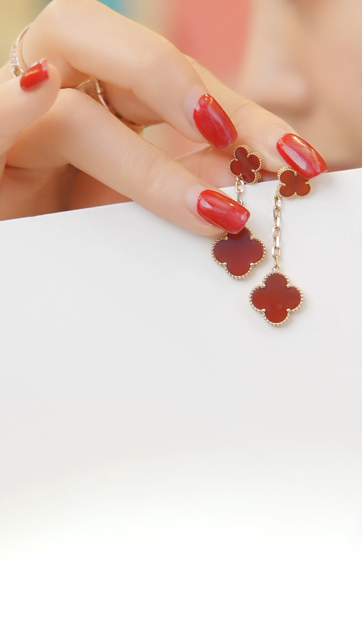 【闪购商品】玛瑙/玉髓耳钉18K金镶嵌耳钉