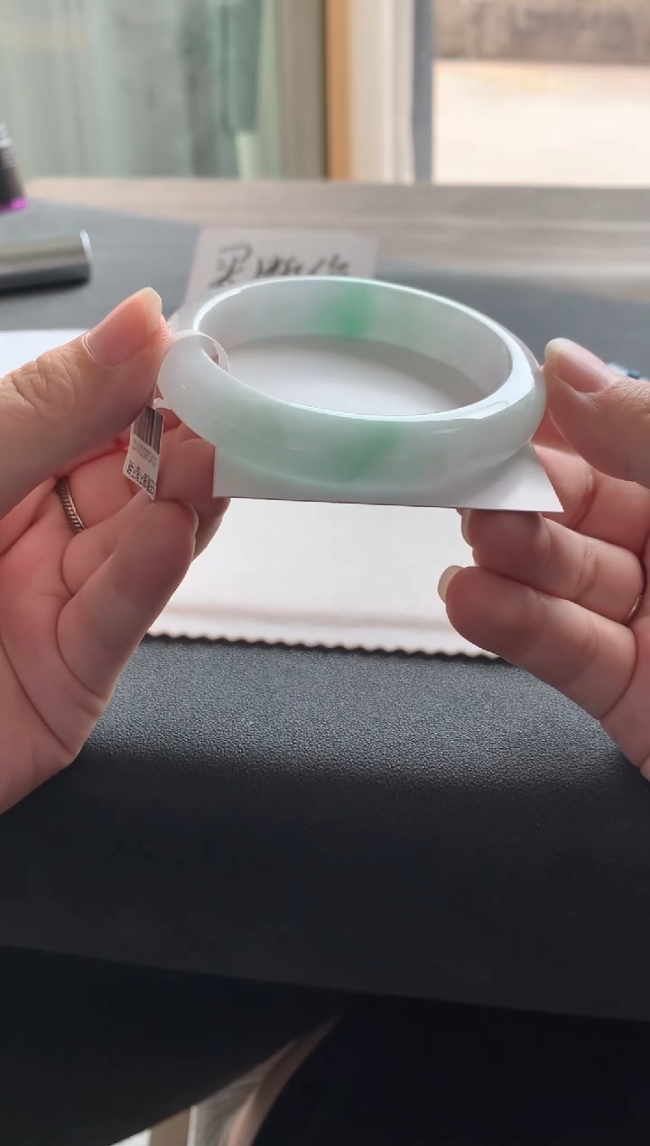 【闪购商品】翡翠手镯未镶嵌58正圈A9227买断