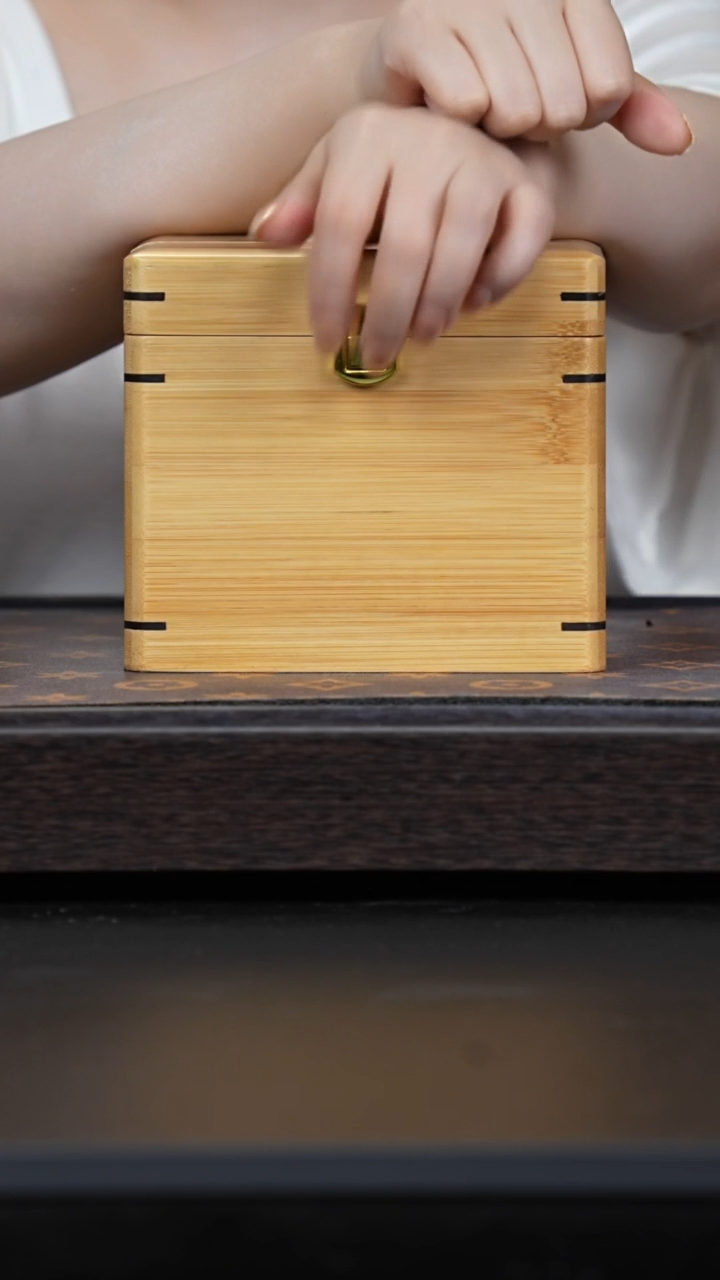 茶壶紫砂梨皮本绿盒子