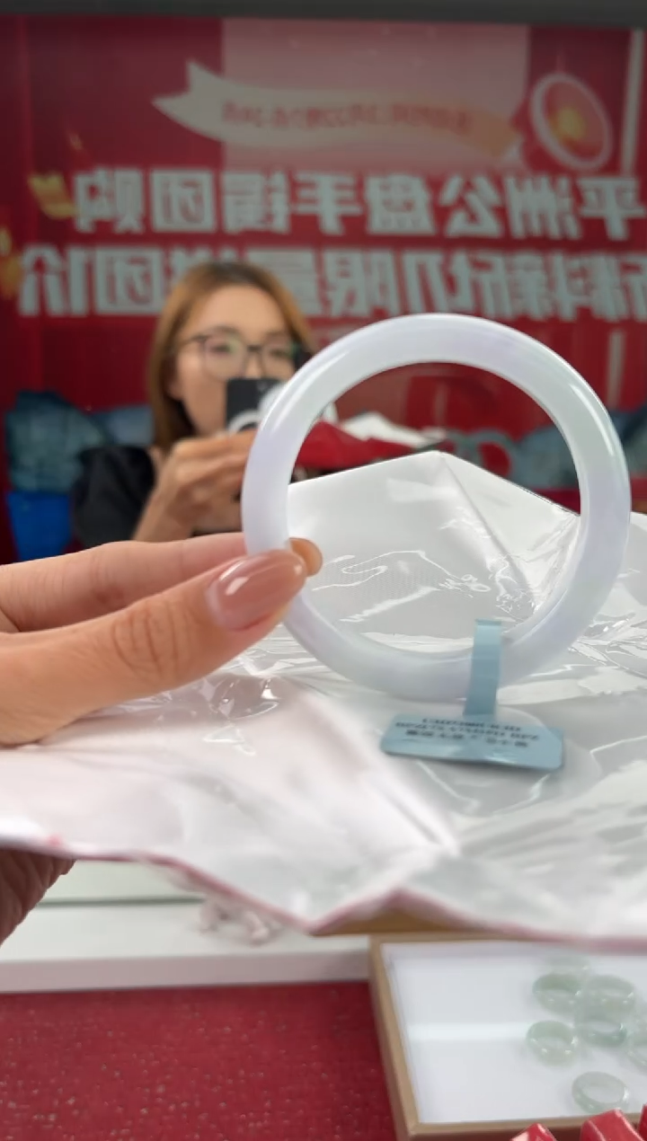 翡翠未镶嵌手镯12手镯