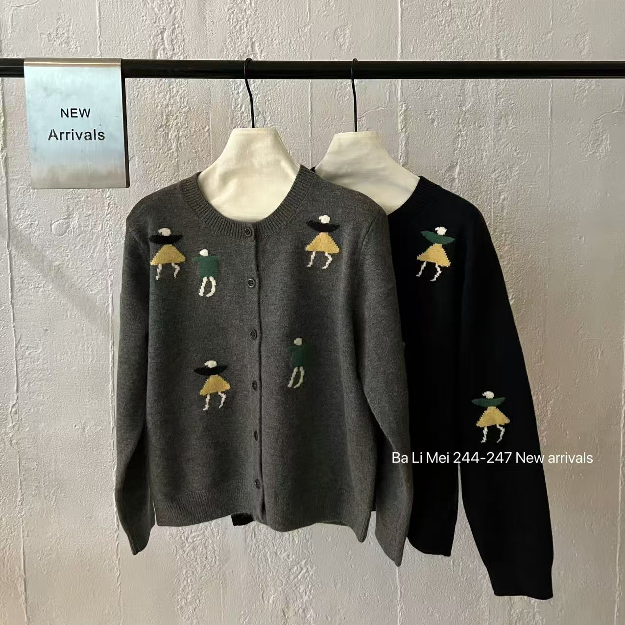 【实体店品质】洋气卡通刺绣 休闲百搭时尚减龄针织开衫 BLM 1574