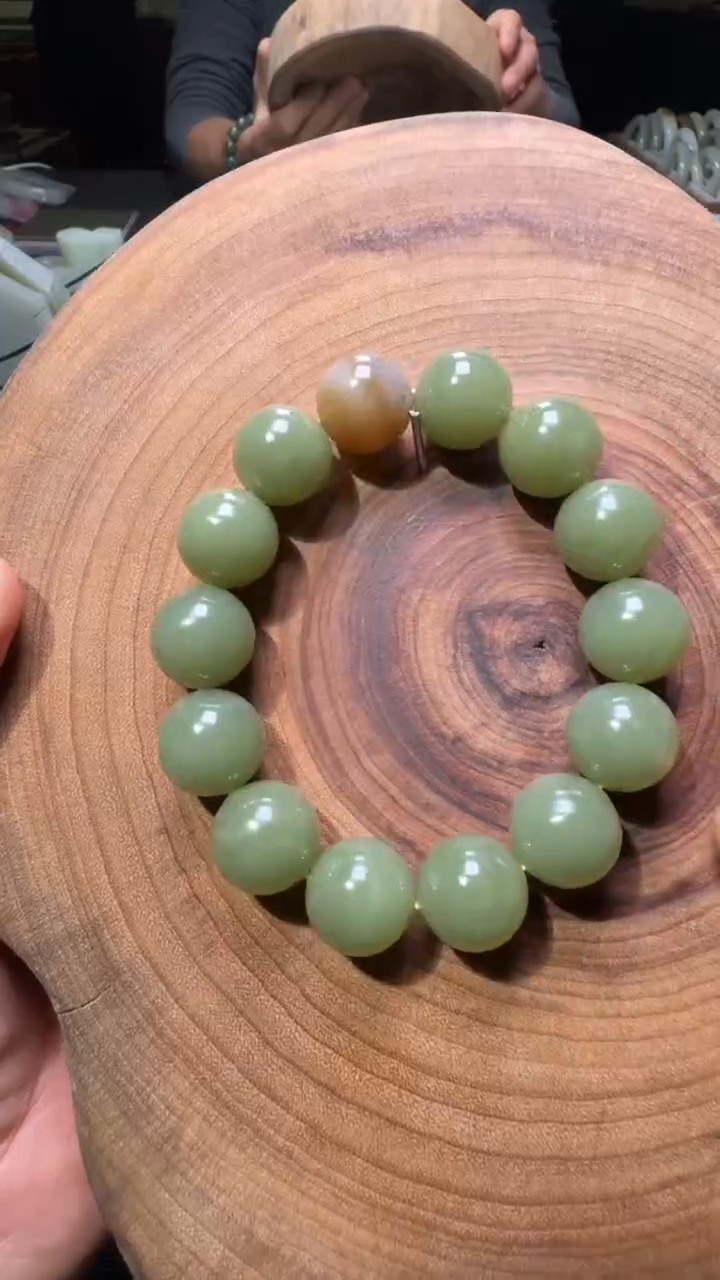 未镶嵌手链和田玉手串