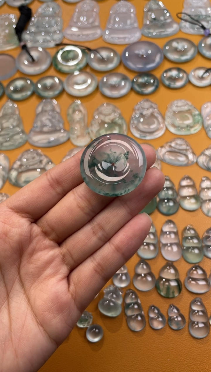 【闪购商品】翡翠吊坠(不含链)未镶嵌扣子