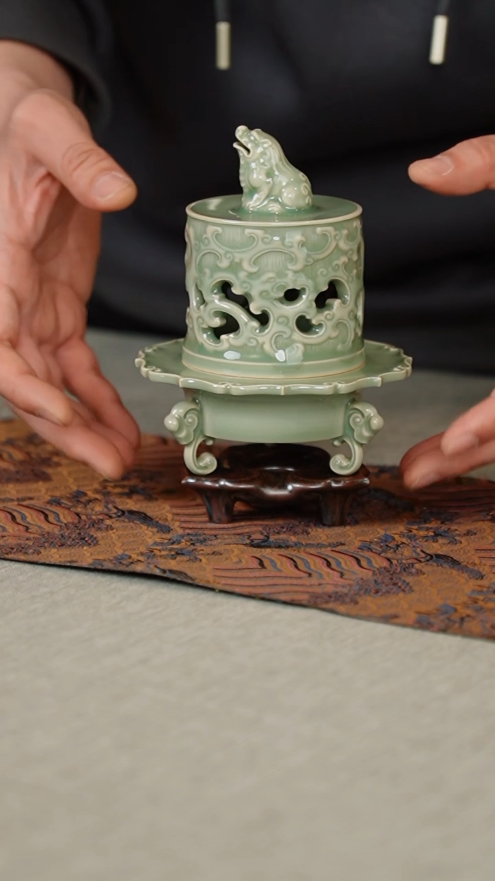 【闪购商品】225-2草纹狻猊熏香（黄柯手签）