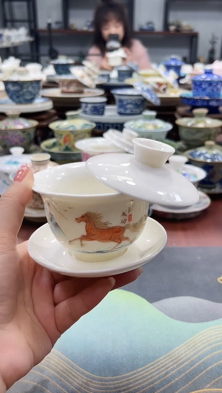 小号元宝马到成功悬停盖碗+111