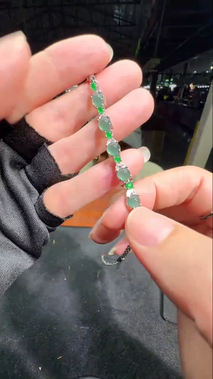 吊坠(赠链)未镶嵌翡翠0719025525多样性发货