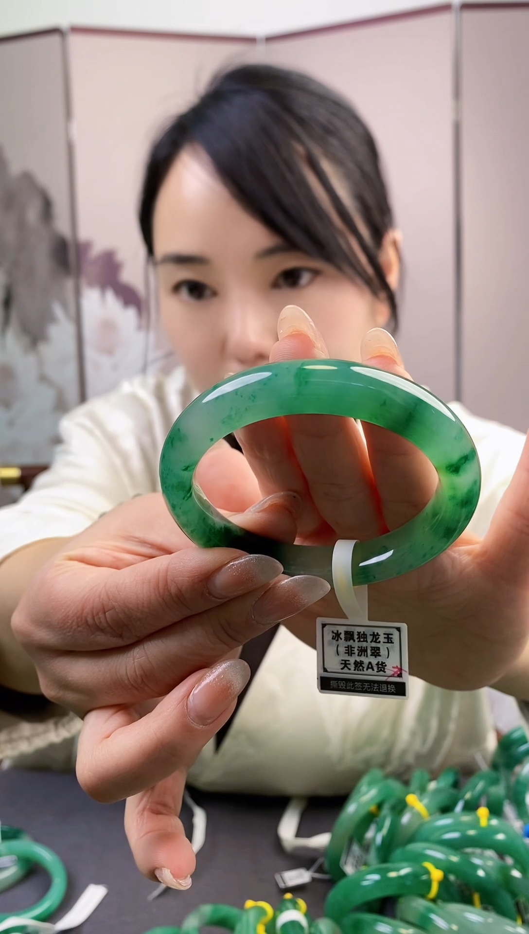 【闪购商品】石英质玉手镯未镶嵌02