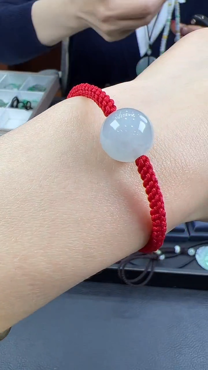 【闪购商品】翡翠挂件未镶嵌手绳